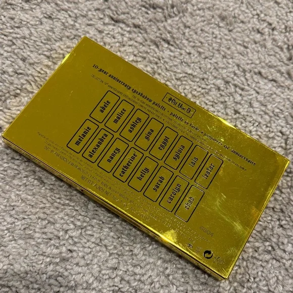 Kat Von D 10 Year Anniversary Palette - Picture 3 of 3